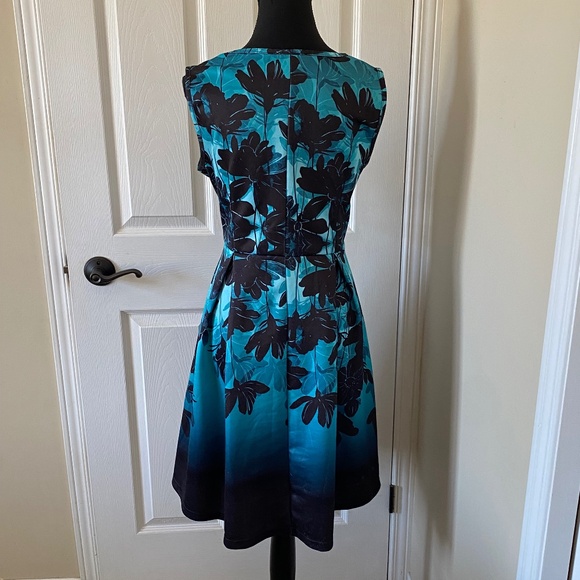 Teal & Black Floral Ombre Print Fit & Flare Dress - Picture 4 of 10